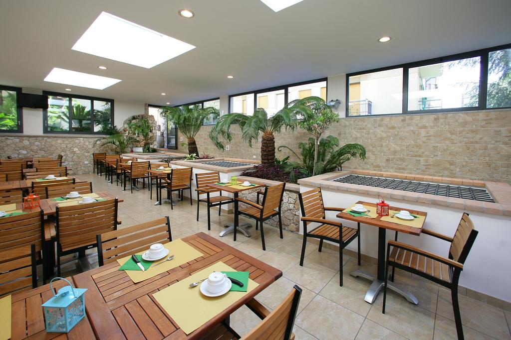 Hotel Residence La Palma Finale Ligure Εξωτερικό φωτογραφία