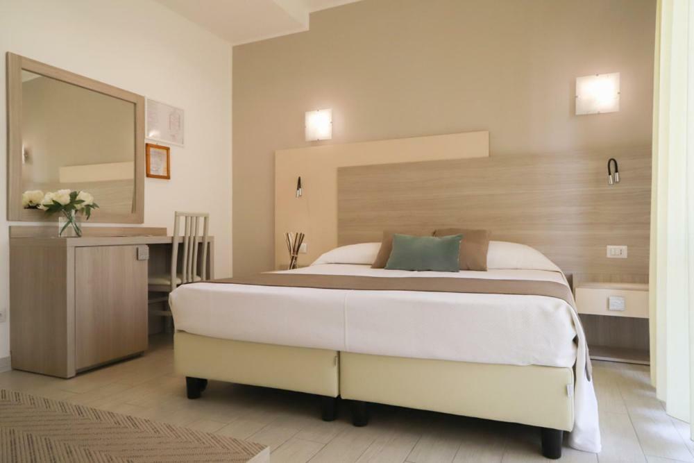 Hotel Residence La Palma Finale Ligure Εξωτερικό φωτογραφία